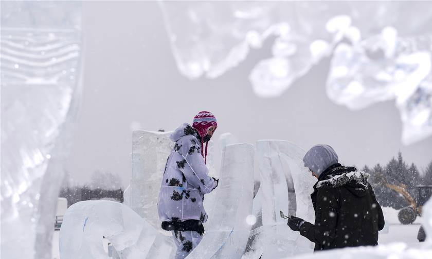 一年一度的长春举行国际冰雪雕塑作品邀请展